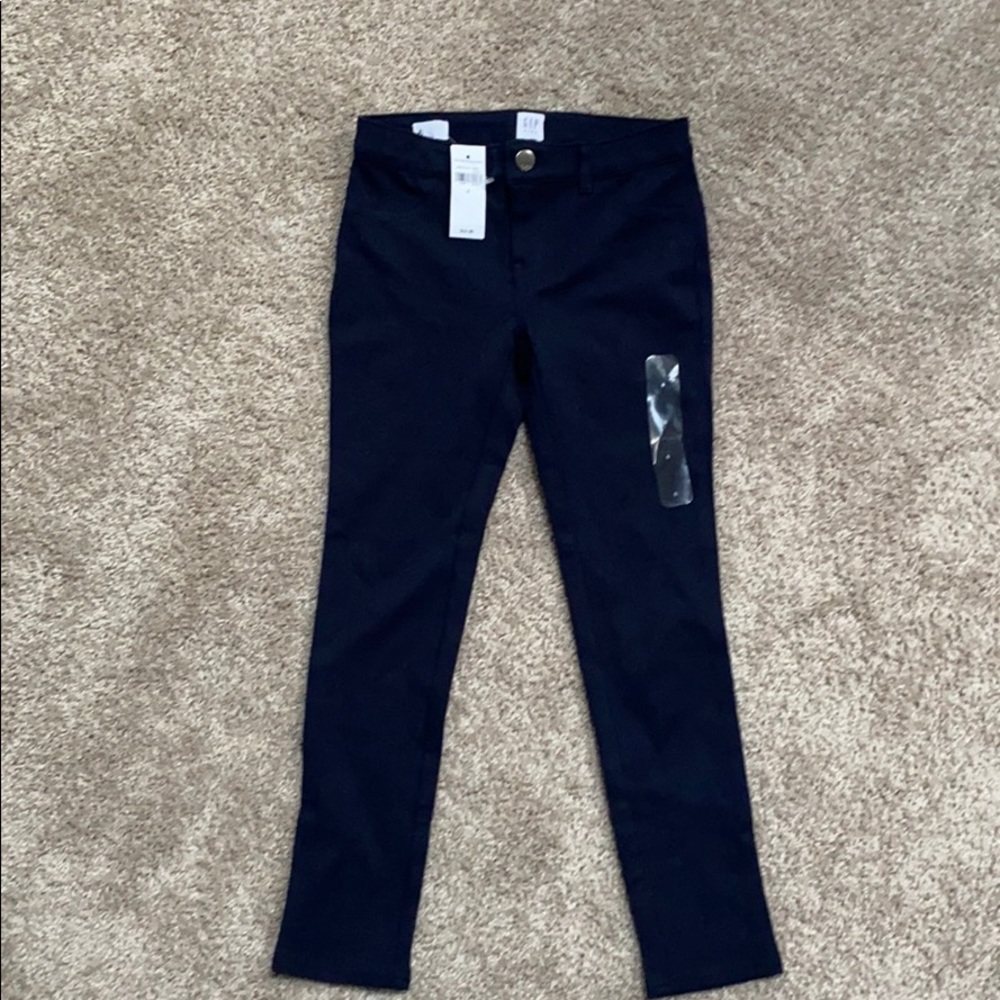 Gap kids 6 navy blue pants tags attached.